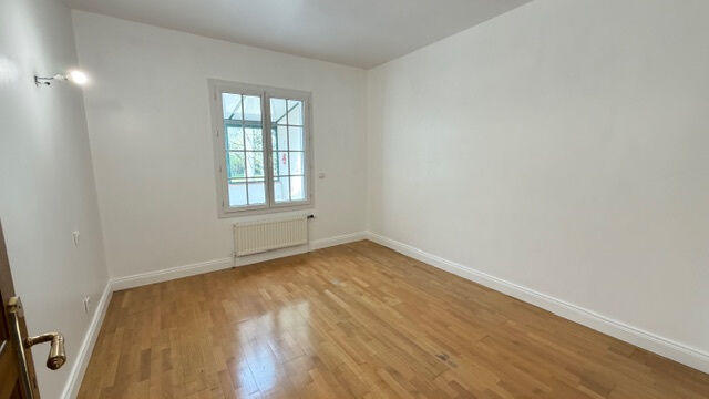 Maison - 195 m² - 8 pièces