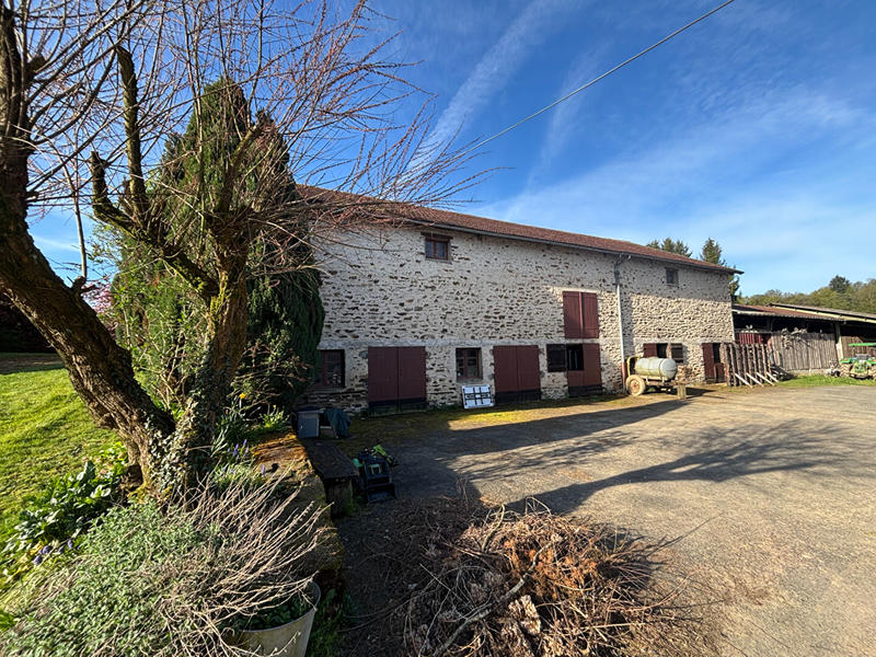 Demeure - 180 m² - 7 pièces