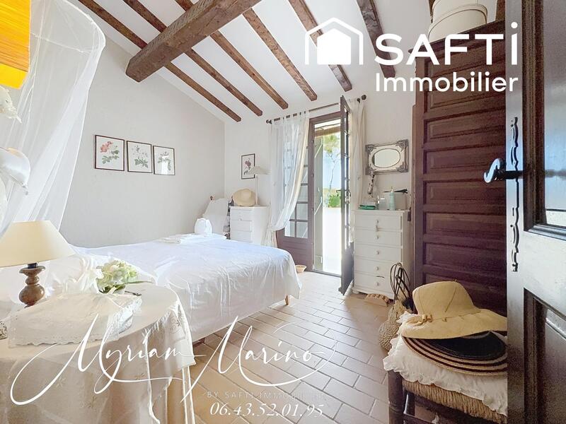 Villa - 250 m² - 12 pièces