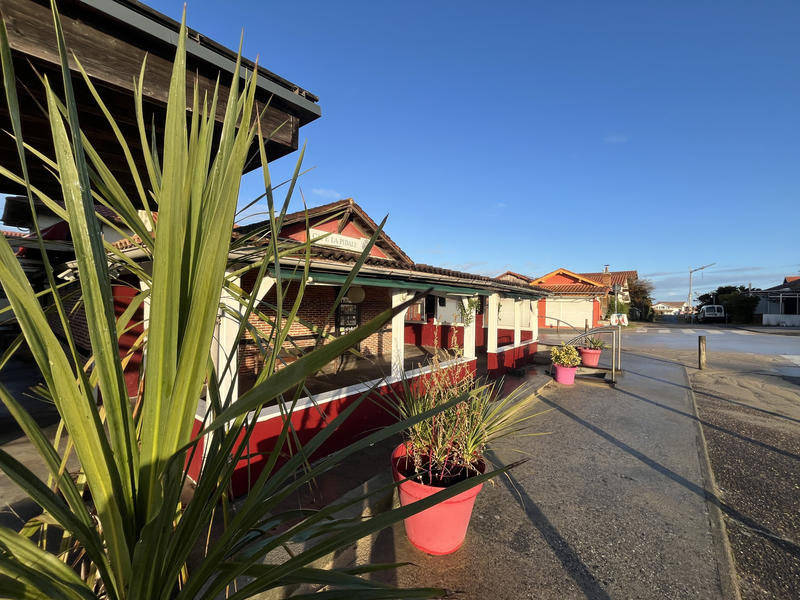 Local commercial - 153 m²