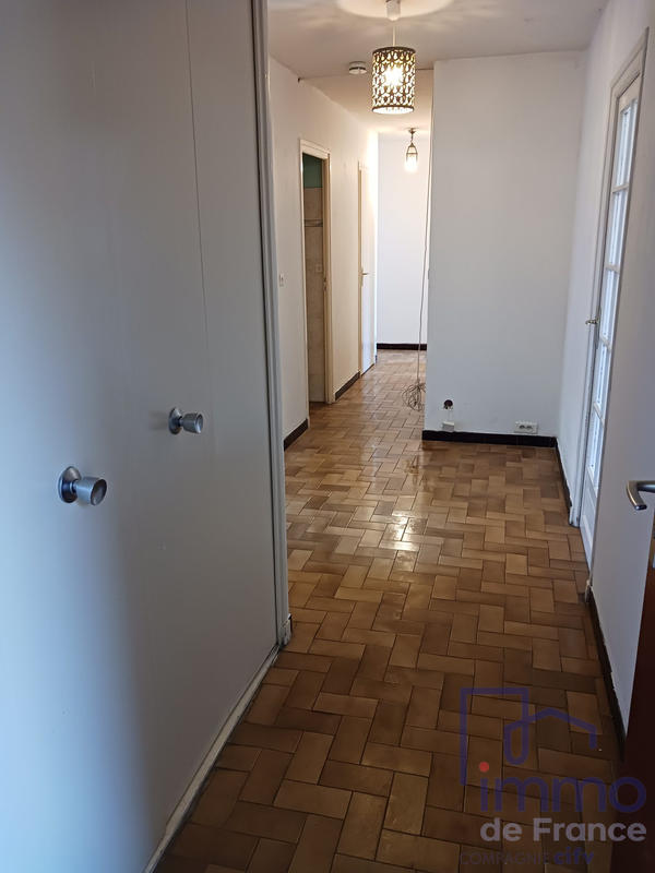 Appartement - 108 m² - 6 pièces