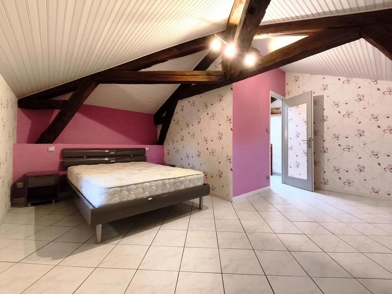 Maison - 229 m² - 9 pièces