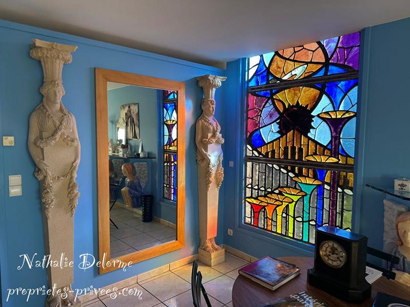 Maison - 240 m² - 1 pièce