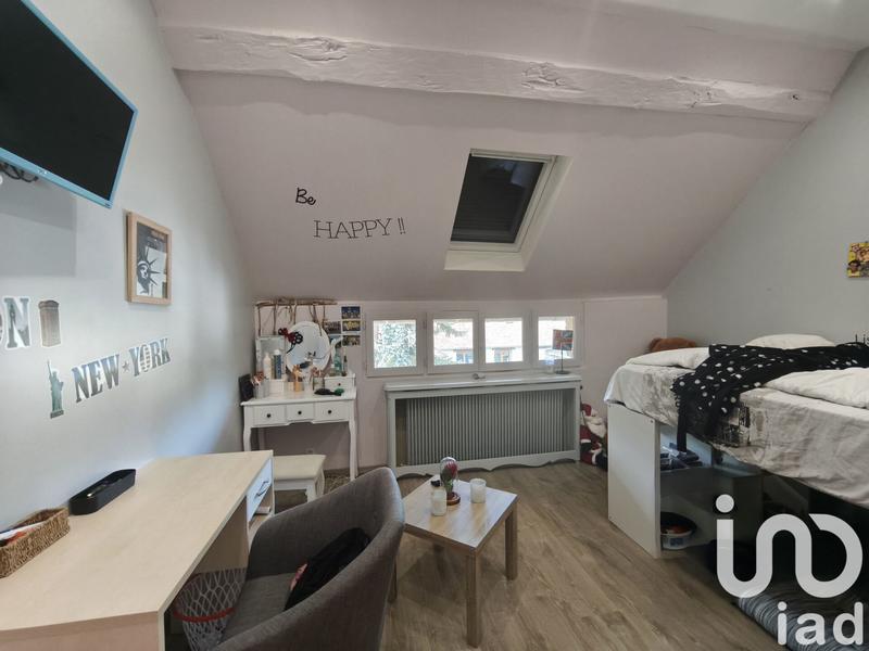 Maison - 250 m² - 7 pièces