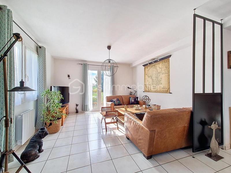 Maison traditionnelle - 125 m² - 6 pièces