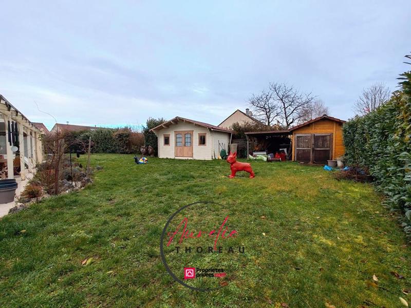 Maison - 202 m² - 9 pièces