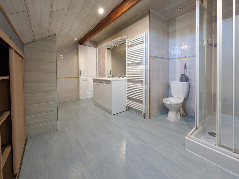 Maison - 96 m² - 5 pièces