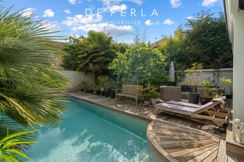 Villa - 370 m² - 12 pièces