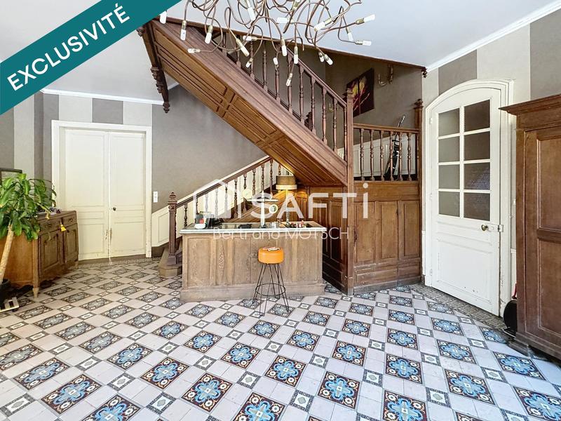 Maison - 450 m² - 20 pièces