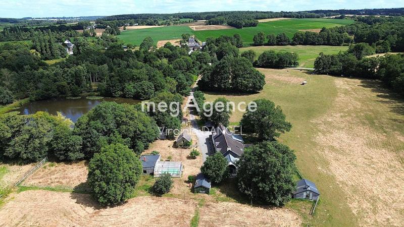 Maison - 340 m² - 17 pièces