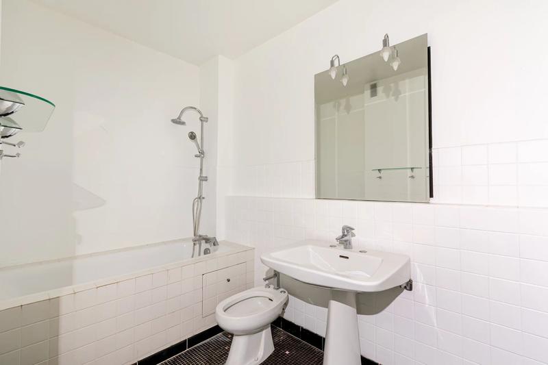 Appartement - 82 m² - 2 pièces