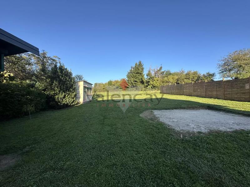 Maison - 98 m² - 4 pièces