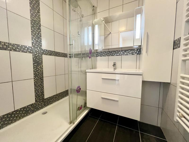 Maison contemporaine - 160 m² - 6 pièces