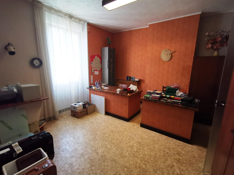 Maison - 215 m² - 8 pièces