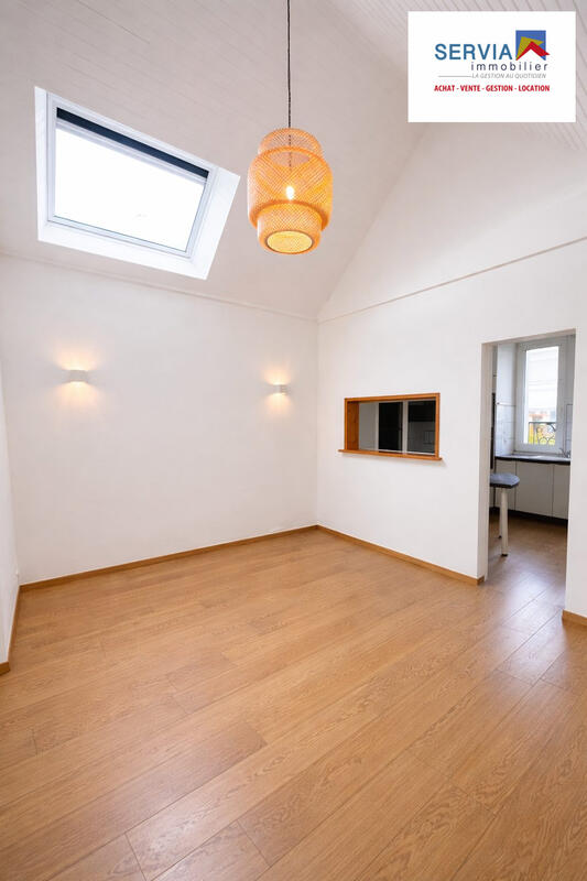 Appartement - 120 m² - 5 pièces