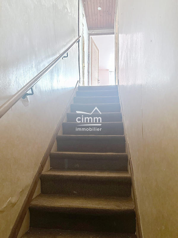 Bureau - 125 m² - 6 pièces