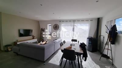 Maison - 80 m² - 5 pièces