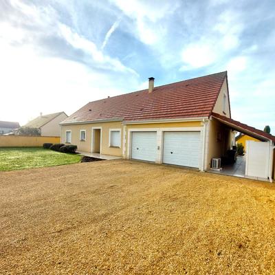 Maison - 130 m² - 5 pièces