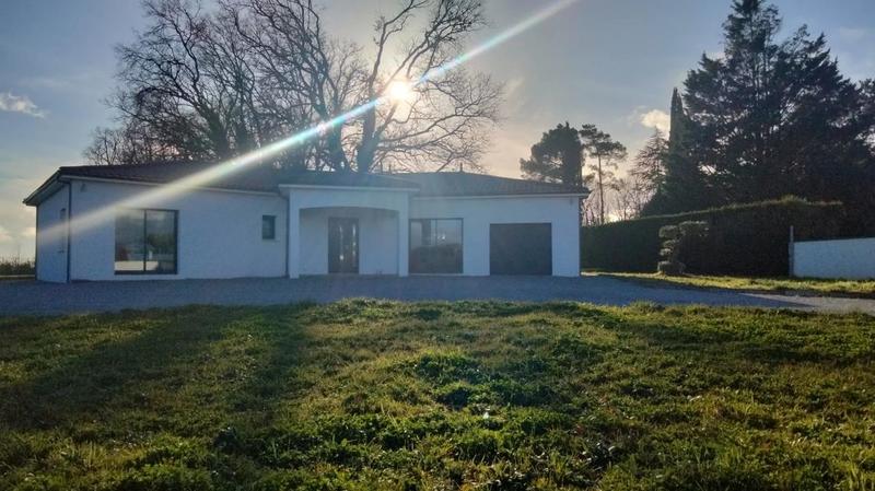 Pavillon - 160 m² - 4 pièces