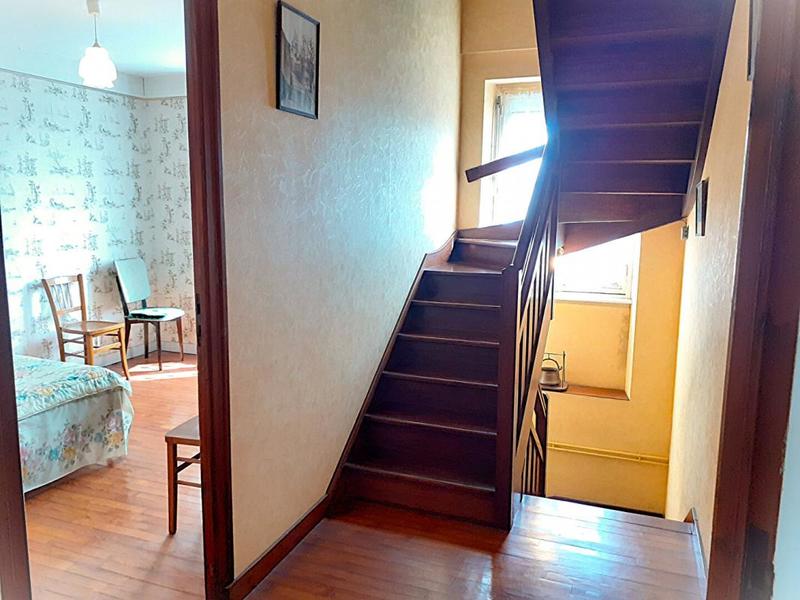 Maison - 94 m² - 5 pièces