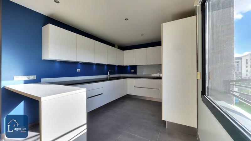 Appartement - 133 m² - 4 pièces