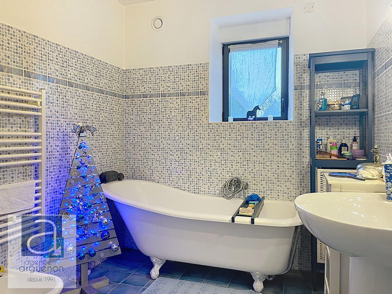 Maison - 150 m² - 7 pièces