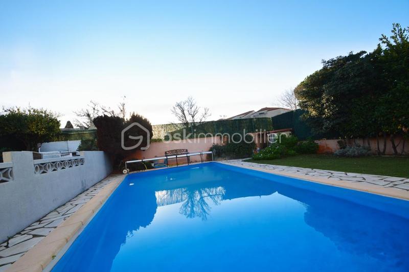 Villa - 180 m² - 7 pièces