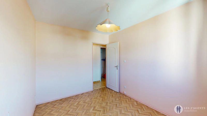 Appartement - 81 m² - 4 pièces