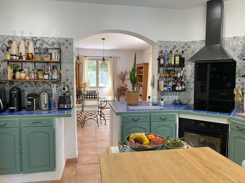 Maison - 275 m² - 10 pièces