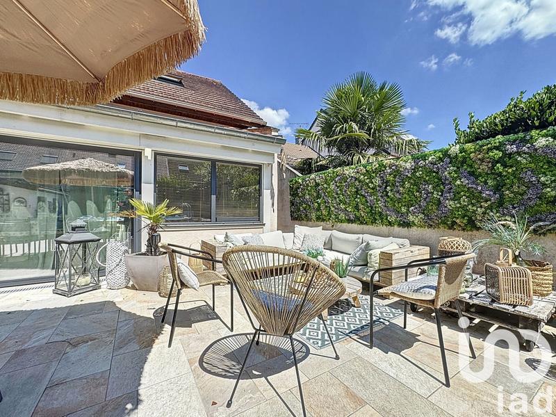 Maison - 150 m² - 6 pièces