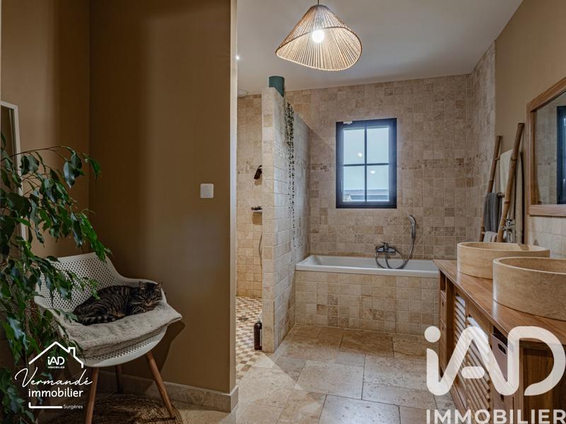 Maison - 110 m² - 4 pièces