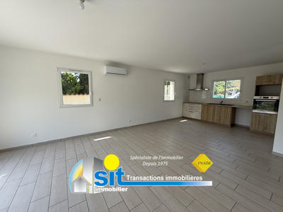 Maison - 104 m² - 5 pièces