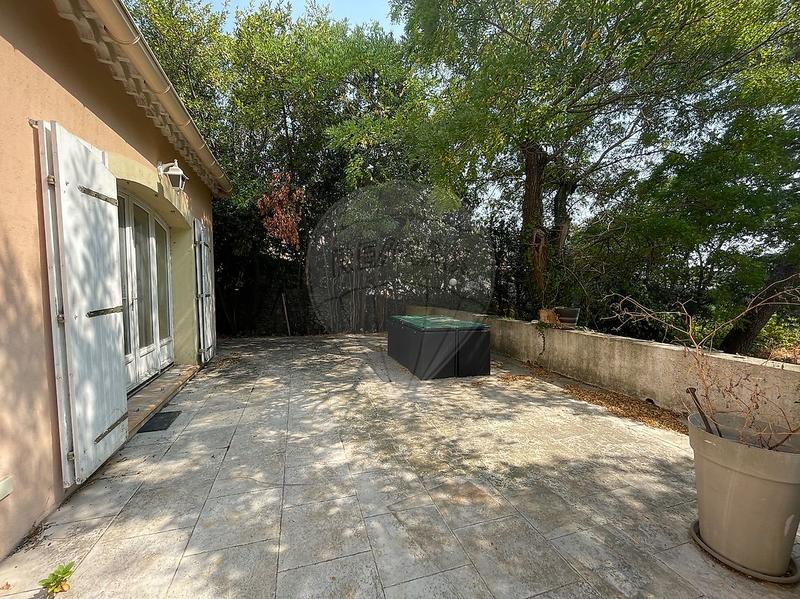 Maison - 189 m² - 6 pièces