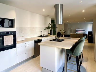 Maison - 168 m² - 6 pièces