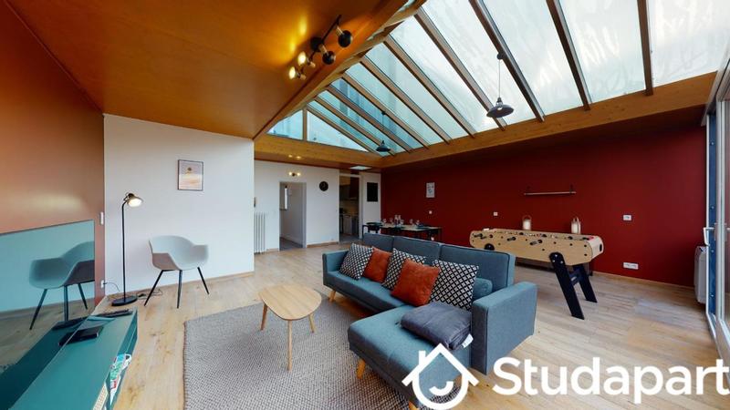 Chambre - 14 m² - 1 pièce