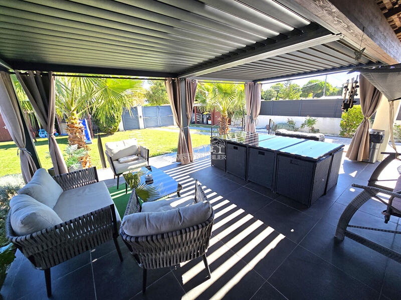 Villa - 200 m² - 7 pièces