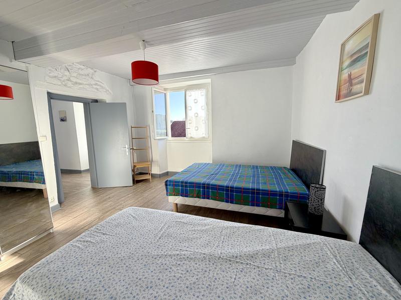 Maison de village - 249 m² - 10 pièces