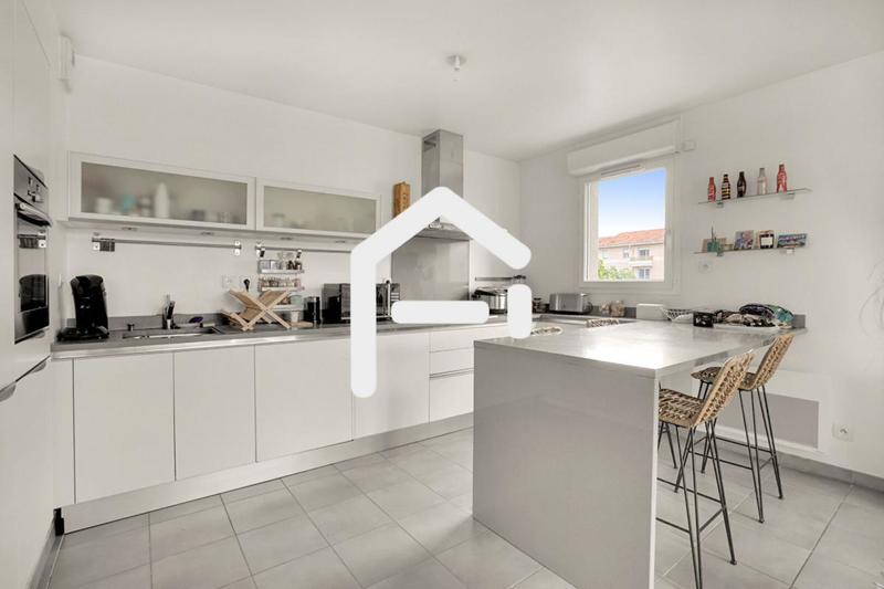 Appartement - 65 m² - 3 pièces