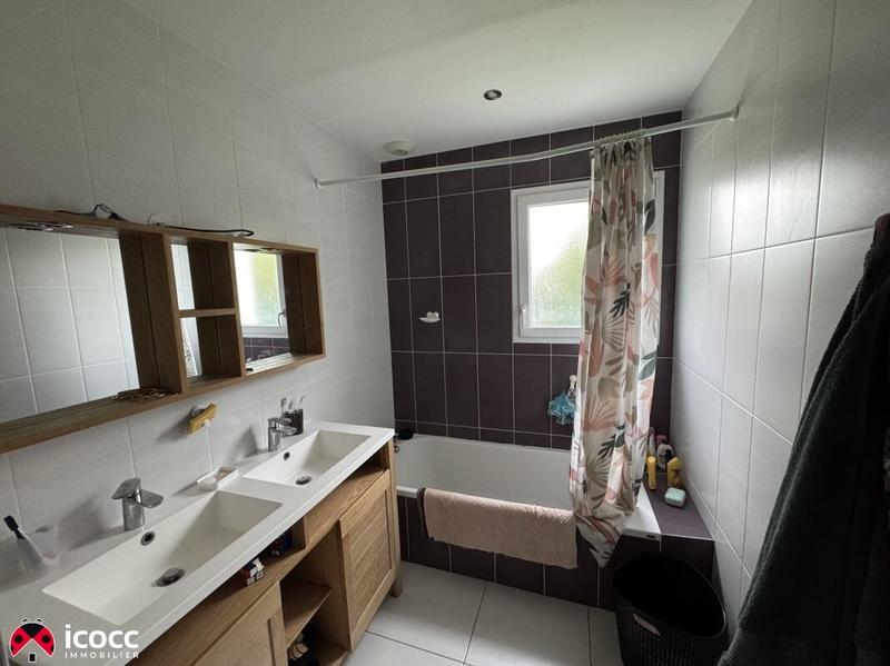 Maison - 104 m² - 5 pièces