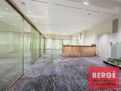 Local commercial - 560 m²