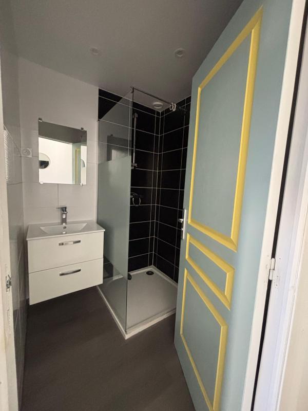 Studio - 15 m² - 1 pièce