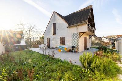 Maison - 200 m² - 6 pièces