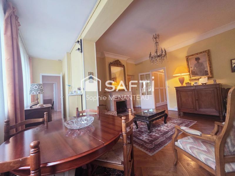 Appartement - 109 m² - 7 pièces