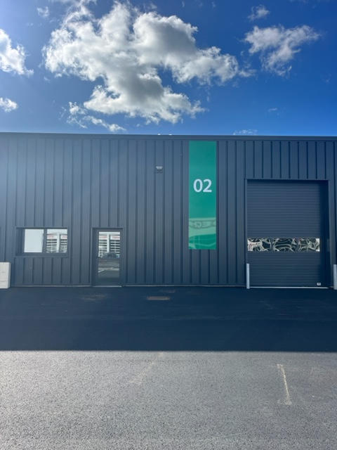 Local d'activité / Entrepôt - 1 000 m²