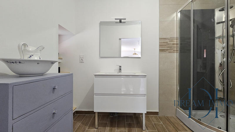 Maison - 291 m² - 10 pièces