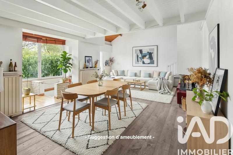 Maison - 208 m² - 6 pièces