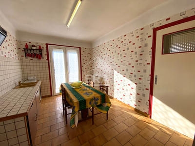 Maison - 99 m² - 5 pièces