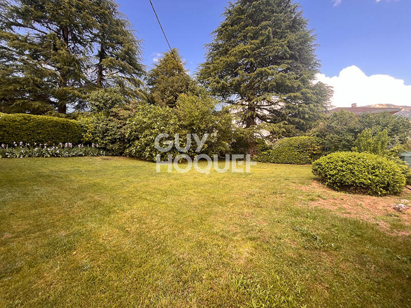 Maison - 130 m² - 8 pièces