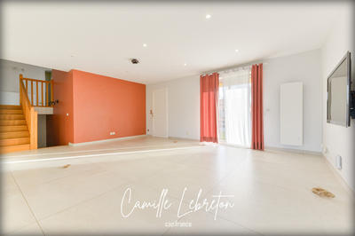 Maison - 146 m² - 7 pièces