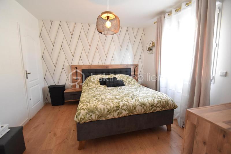 Pavillon - 158 m² - 7 pièces